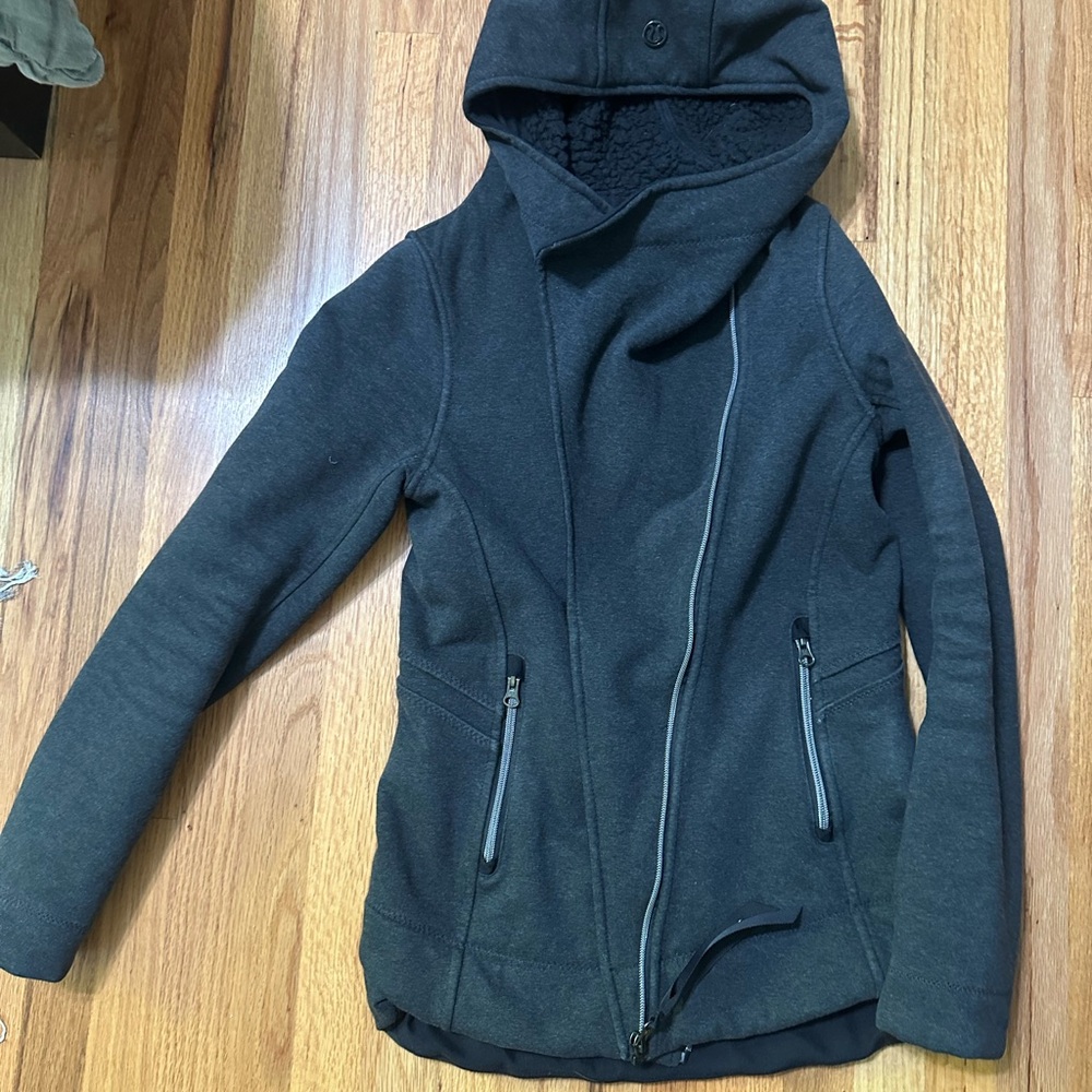 Lululemon Black Waterproof Utility Jacket with Hood and Tailored Fit